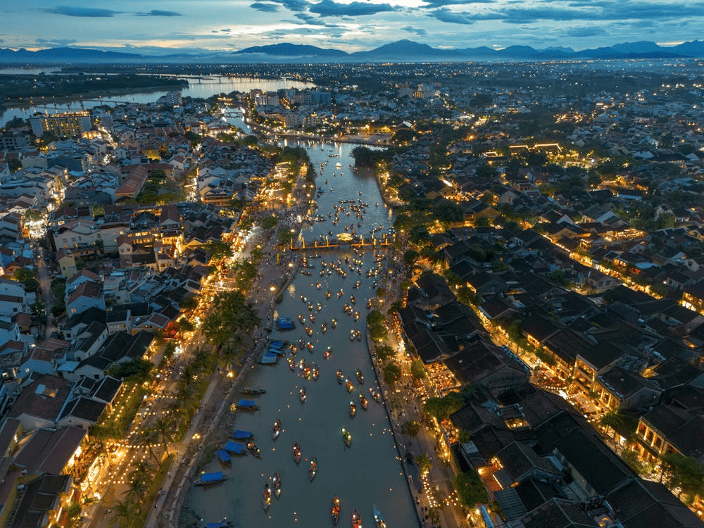 Hoi An Ancient Town rests along the Thu Bon River, showcasing timeless architecture (Source: Pexels)